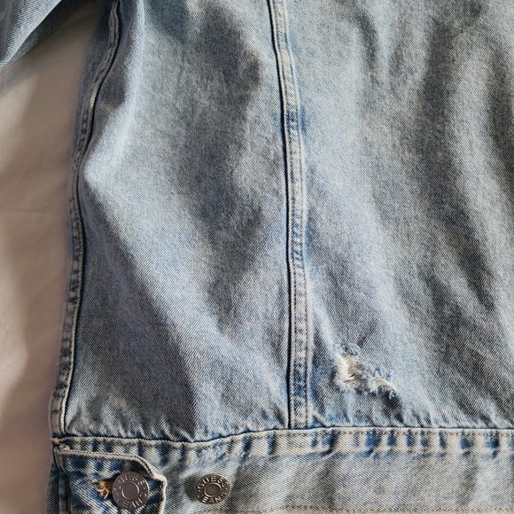 Guess Ripped/Distressed Denim Jacket (Medium) (Never Worn) - Picture 12 of 13